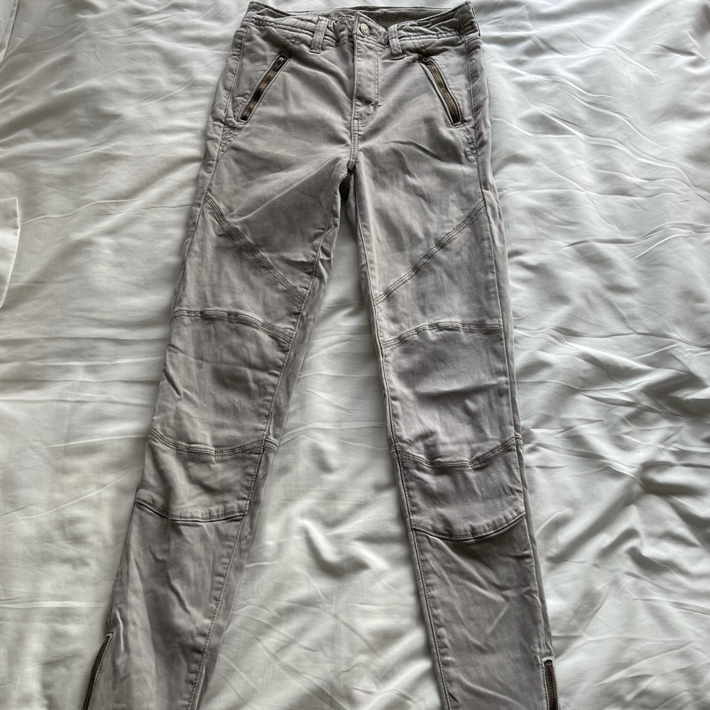 American Eagle Super Hi-Rise Jeggings